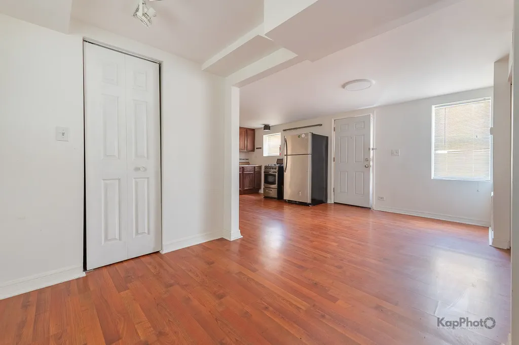958 North Honore Street Chicago IL 60622