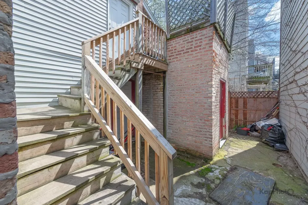 958 North Honore Street Chicago IL 60622