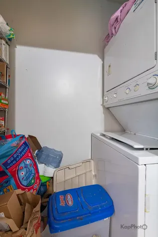 958 North Honore Street Chicago IL 60622