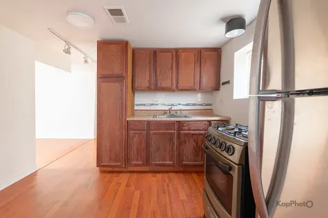 958 North Honore Street Chicago IL 60622