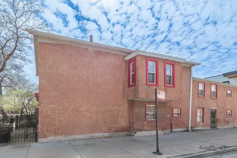 958 North Honore Street Chicago IL 60622