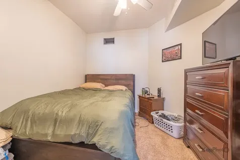 958 North Honore Street Chicago IL 60622