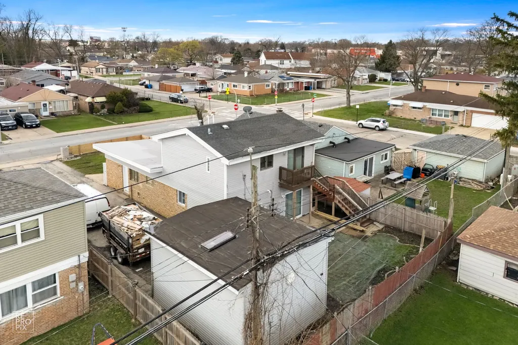 4680 West 83rd Street Chicago IL 60652