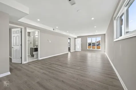 4680 West 83rd Street Chicago IL 60652