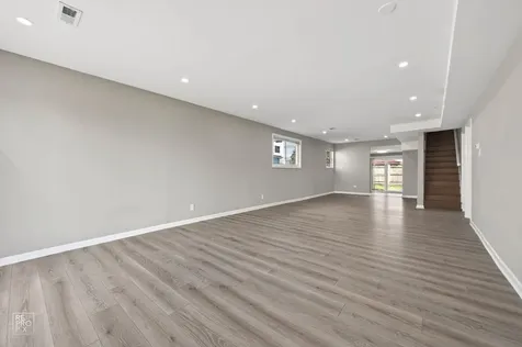 4680 West 83rd Street Chicago IL 60652