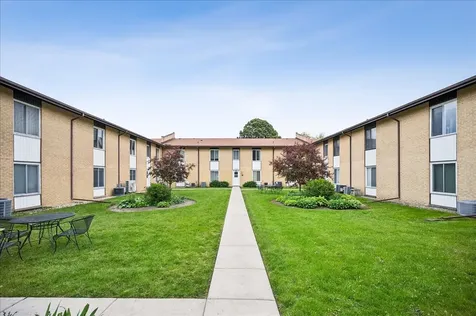 1424 Lehigh Avenue Glenview IL 60026