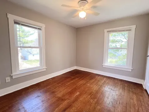 721 Dean Street Woodstock IL 60098