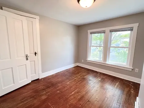 721 Dean Street Woodstock IL 60098