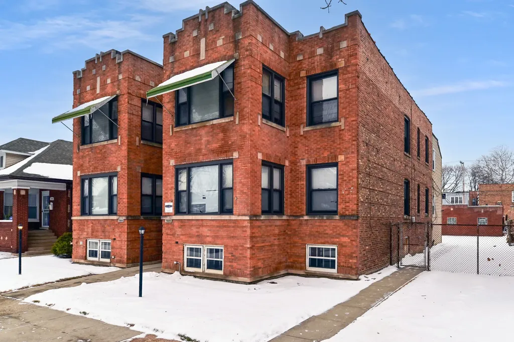 7345-47 South Calumet Avenue Chicago IL 60619