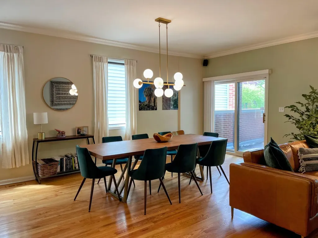 1373 West Hubbard Street Chicago IL 60642