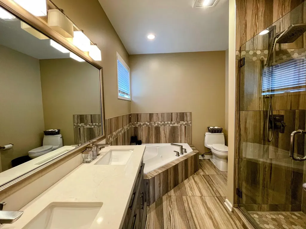 1373 West Hubbard Street Chicago IL 60642
