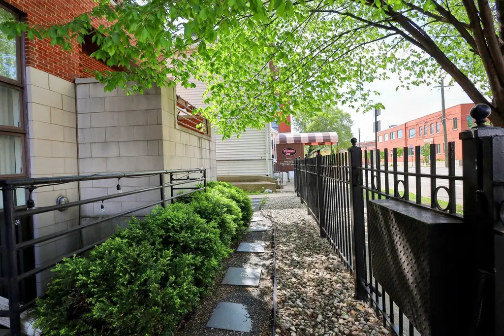 1373 West Hubbard Street Chicago IL 60642