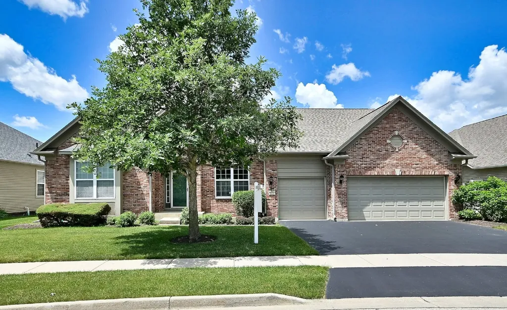 572 Tuscan View Elgin IL 60124
