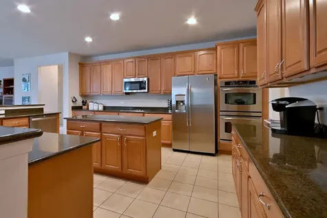 572 Tuscan View Drive Elgin IL 60124