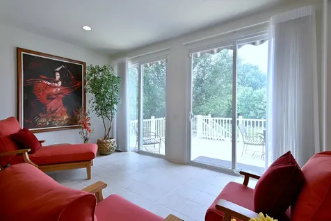 572 Tuscan View Elgin IL 60124
