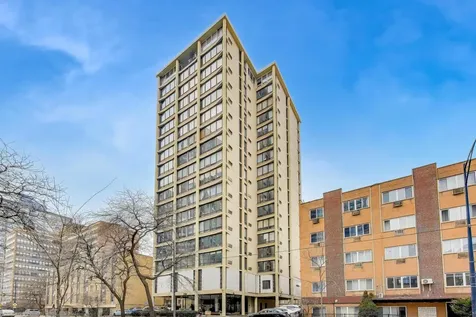 5740 North Sheridan Road Chicago IL 60660