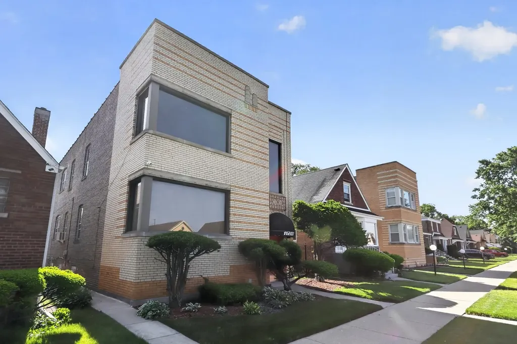 11207 South Emerald Avenue Chicago IL 60628