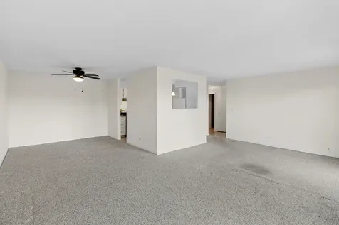1415 East Central Road Arlington Heights IL 60005