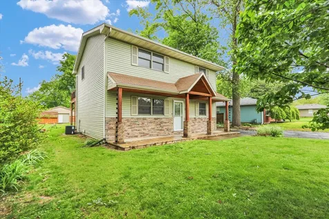 108 West Jackson Street Mahomet IL 61853