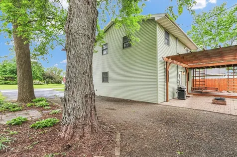 108 West Jackson Street Mahomet IL 61853
