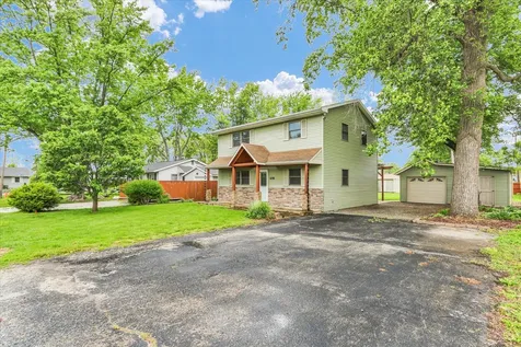 108 West Jackson Street Mahomet IL 61853