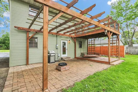 108 West Jackson Street Mahomet IL 61853