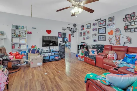 7927 South Langley Avenue Chicago IL 60619
