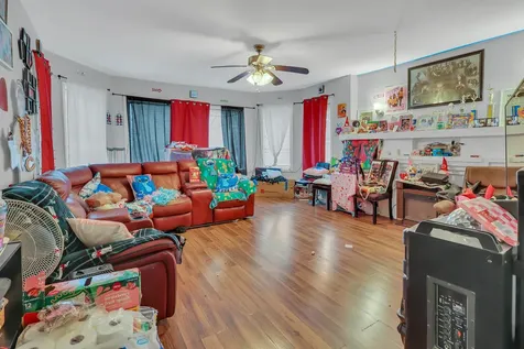 7927 South Langley Avenue Chicago IL 60619