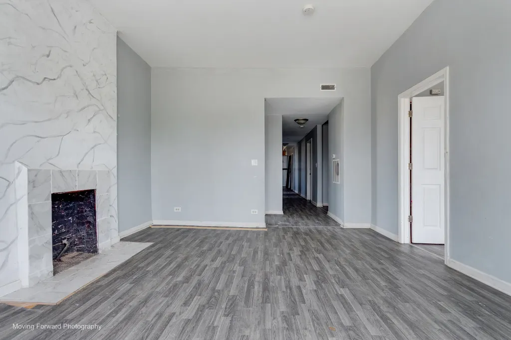 10901 South Michigan Avenue Chicago IL 60628