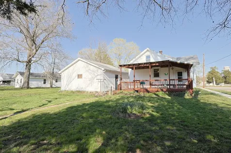 501 North Shelby Avenue Salem IL 62881