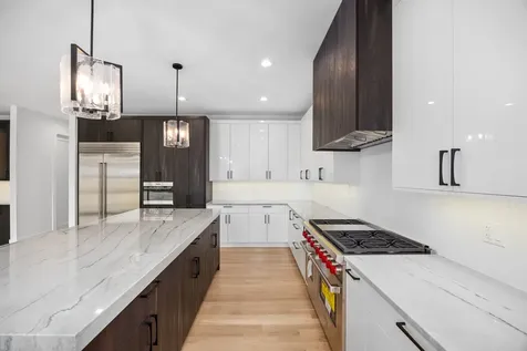 1942 Palmgren Drive Glenview IL 60025