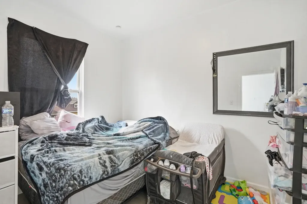 7923 South Lowe Avenue Chicago IL 60620