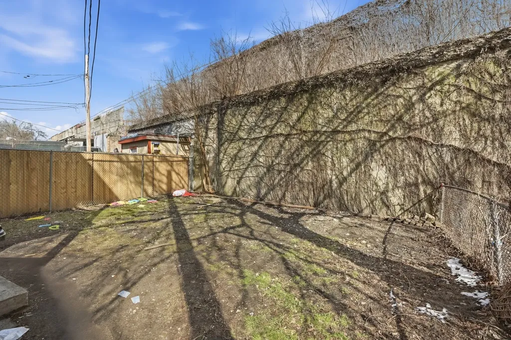 7923 South Lowe Avenue Chicago IL 60620