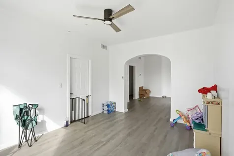 7923 South Lowe Avenue Chicago IL 60620