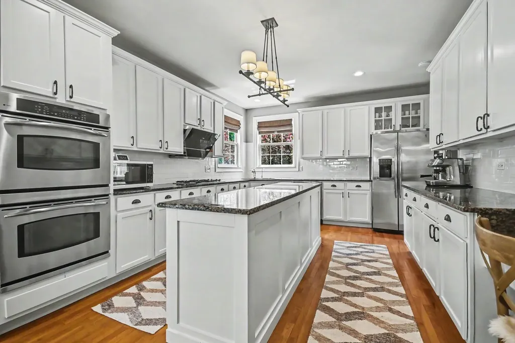 2715 Forest Creek Lane Naperville IL 60565