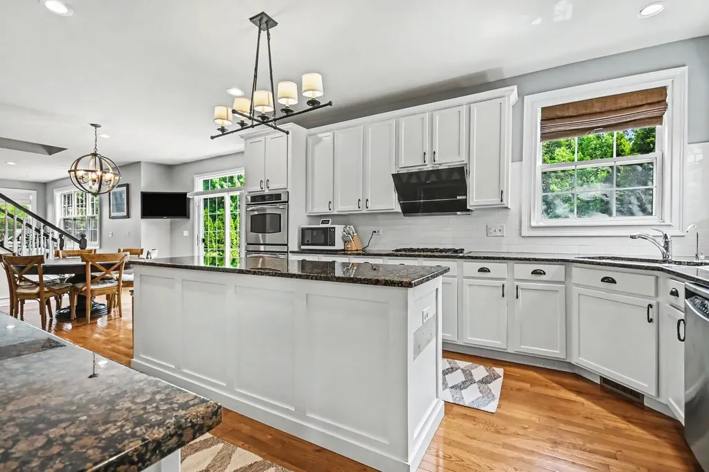 2715 Forest Creek Lane Naperville IL 60565