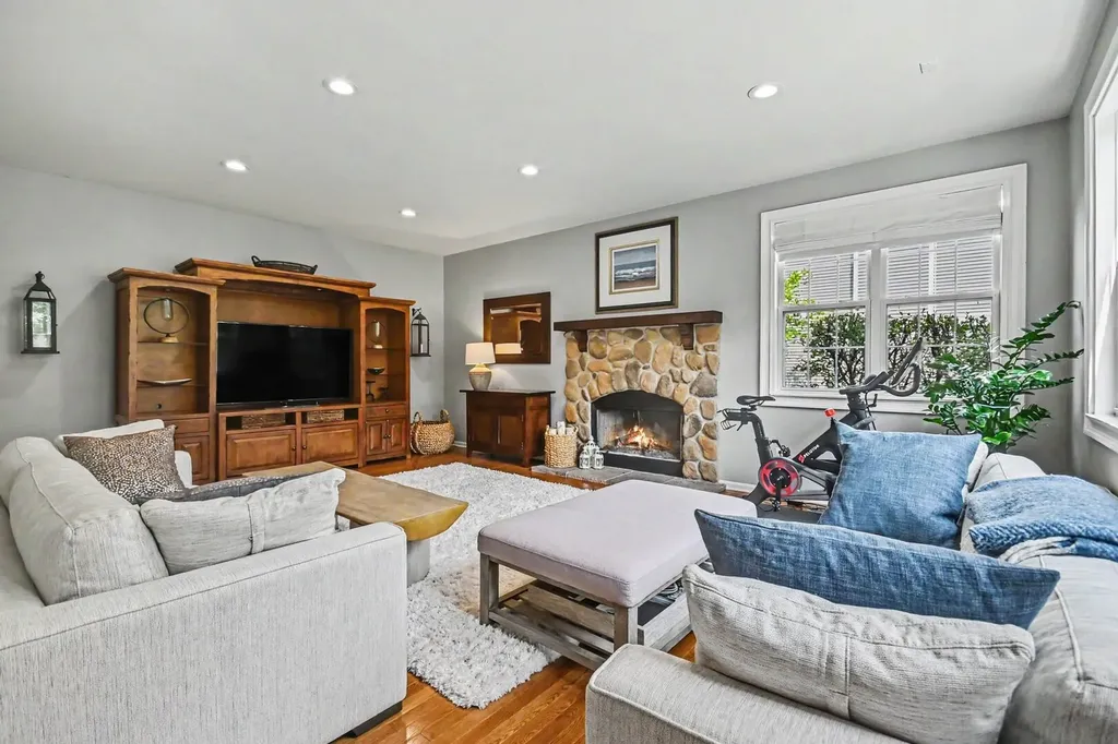 2715 Forest Creek Lane Naperville IL 60565