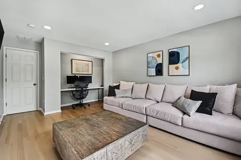 2715 Forest Creek Lane Naperville IL 60565