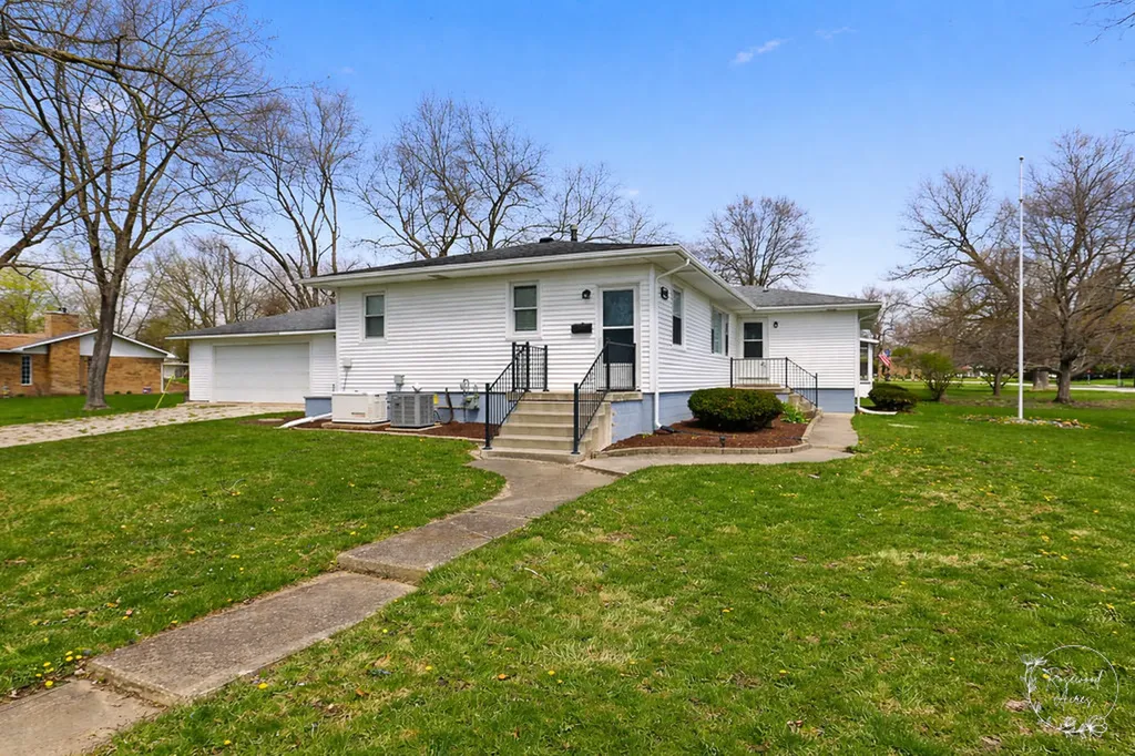 410 South Chicago Street Rossville IL 60963