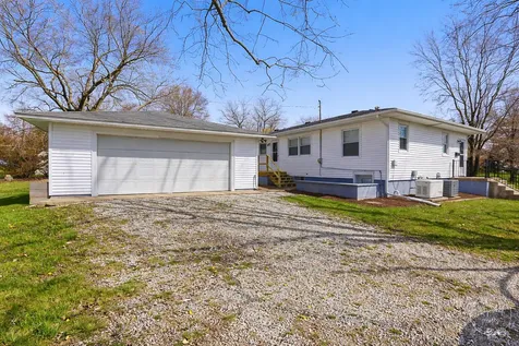 410 South Chicago Street Rossville IL 60963