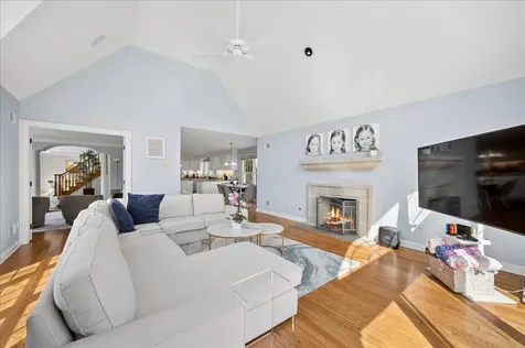 995 Oak Street Winnetka IL 60093