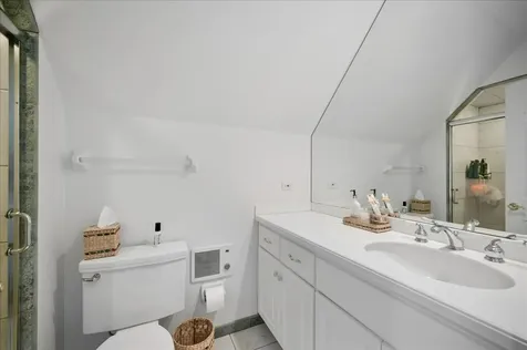 995 Oak Street Winnetka IL 60093