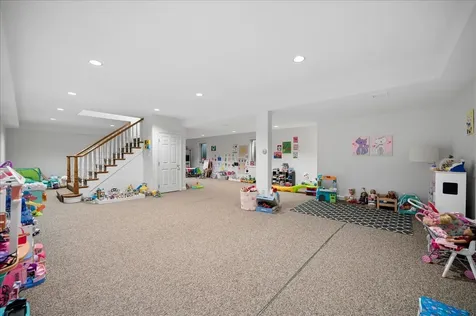 995 Oak Street Winnetka IL 60093