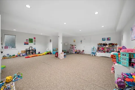 995 Oak Street Winnetka IL 60093