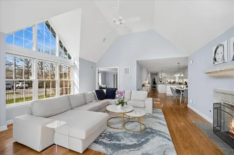 995 Oak Street Winnetka IL 60093