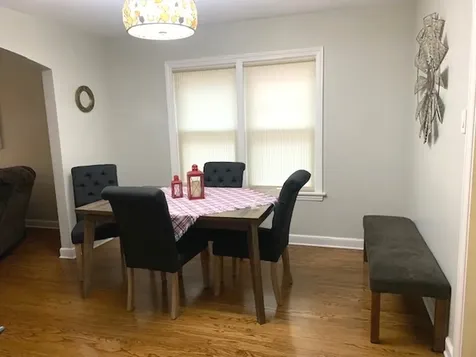 10542 South Artesian Avenue Chicago IL 60655