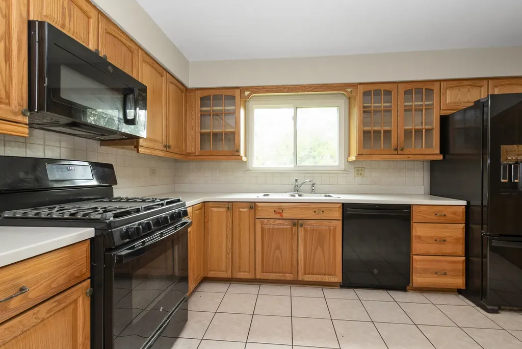 6721 Armstrong Court Woodridge IL 60517