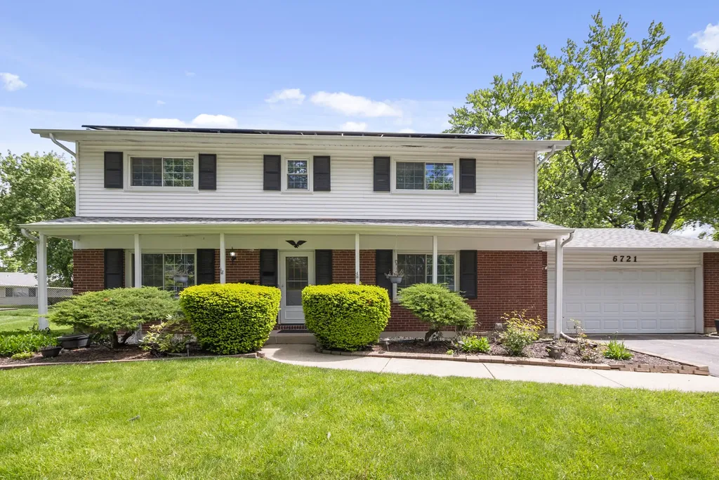 6721 Armstrong Court Woodridge IL 60517
