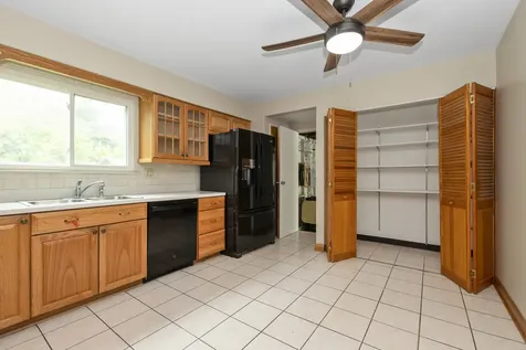 6721 Armstrong Court Woodridge IL 60517