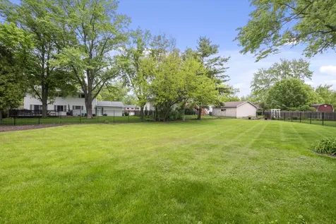 6721 Armstrong Court Woodridge IL 60517